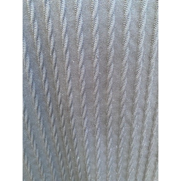 Liz claiborne sport sleeveless textured shell top - Picture 3 of 4